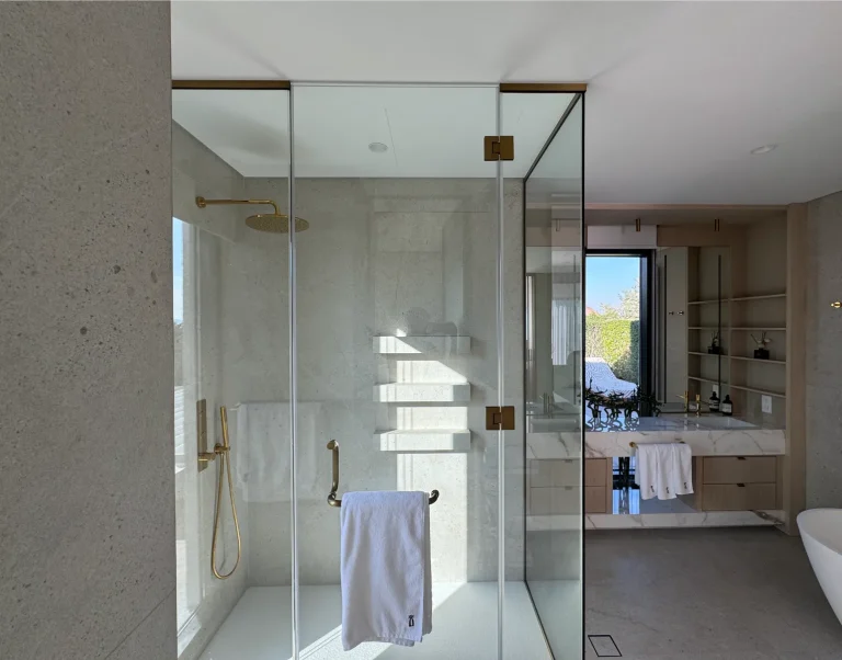 Shower-Enclosure