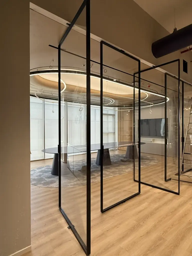 360SLIMPIVOTDOOR-ezgif.com-jpg-to-webp-converter